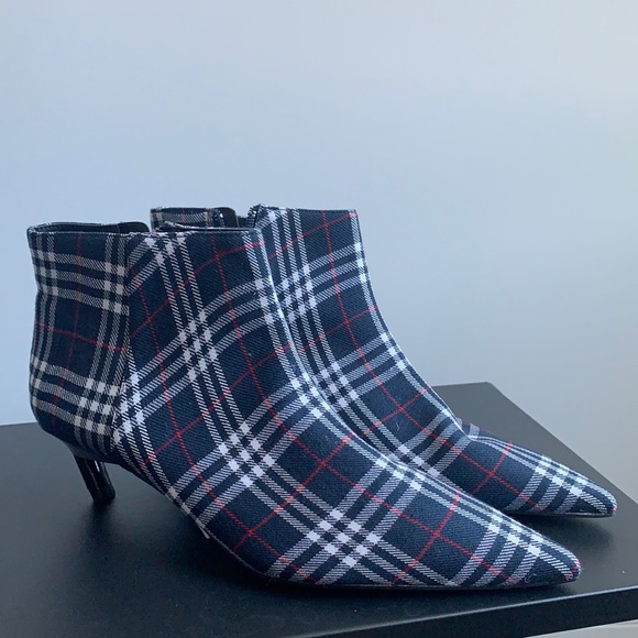 Zara Shoes - ZARA NWT plaid tartan kitten heel booties Sz 8